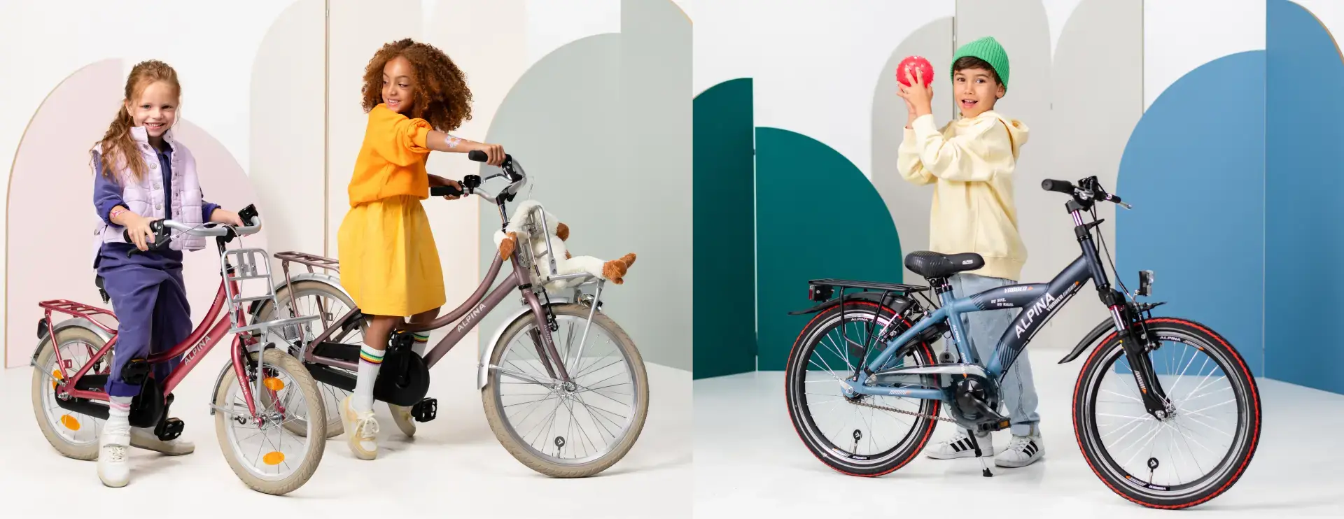 Kinderen met Alpina-kinderfietsen uit de nieuwste collectie